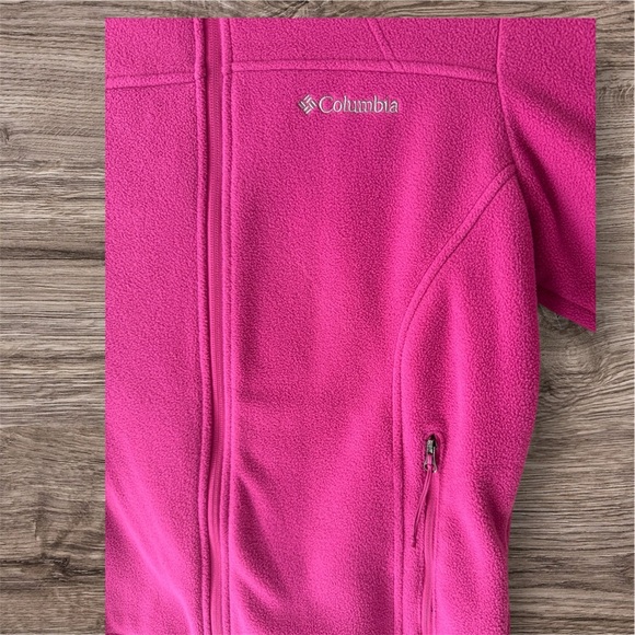 Used Columbia Women's Fuchsia Full-Zip Fleece Jacket - Size M - Picture 4 of 8